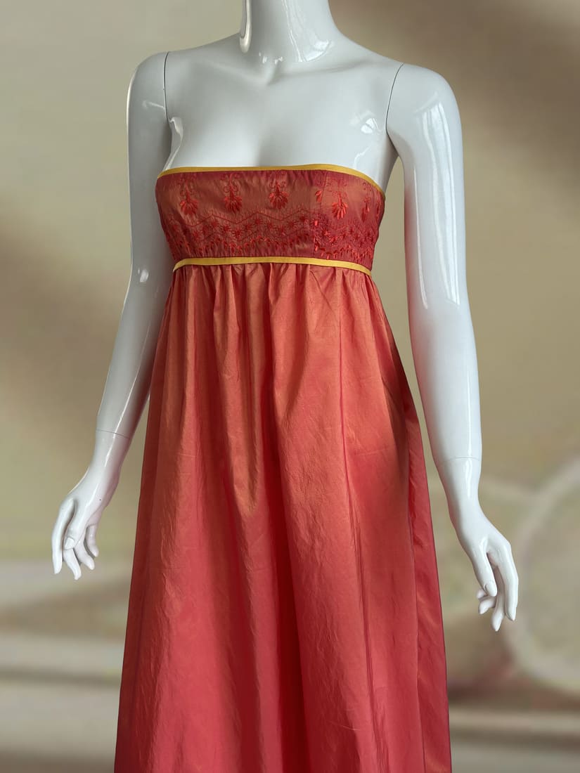 Exotic dress 1.0b