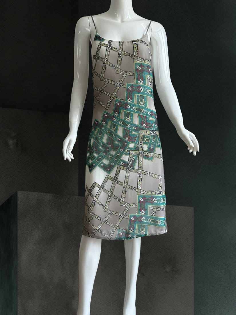 Music Day dress 1.0a
